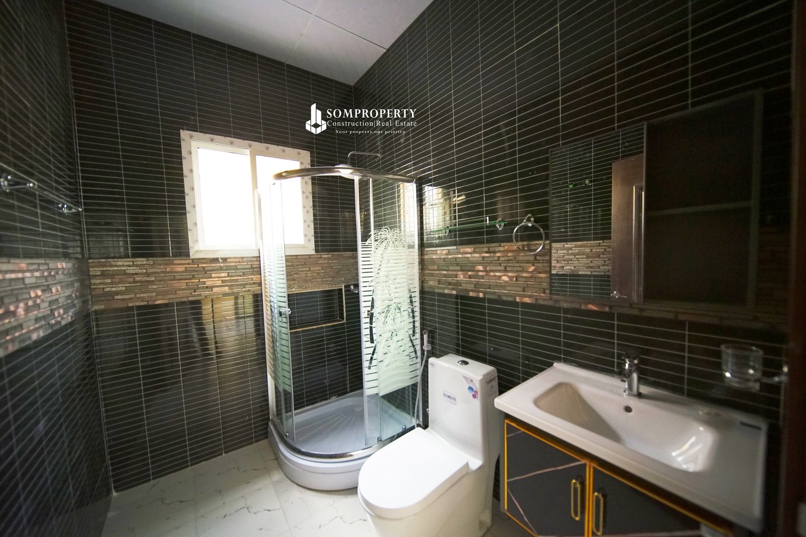 Dhismaha ID 24 334 - Image 1